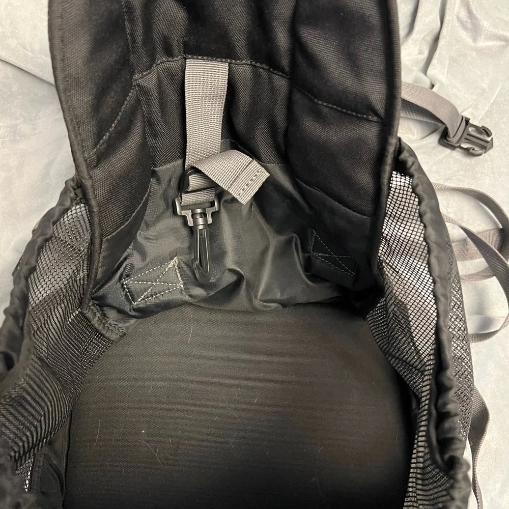 Pet carrying bag for pets under 15 lbs dog or cat black and grey backpack style